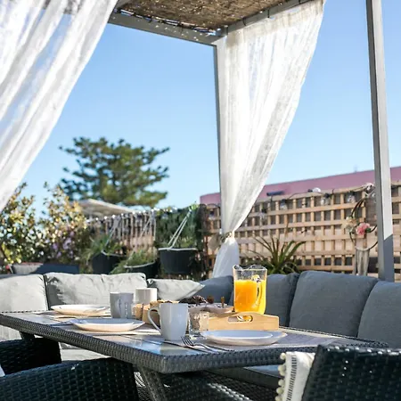 San Francisco Maisonette *