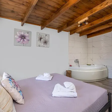 San Francisco Maizonette Villa